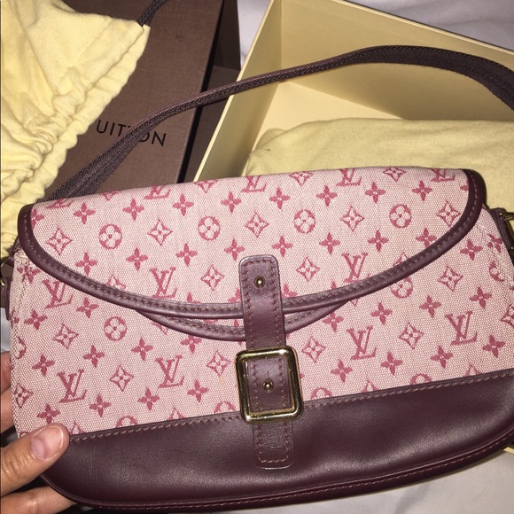 LV bag and shoes - Picture 2 of 8